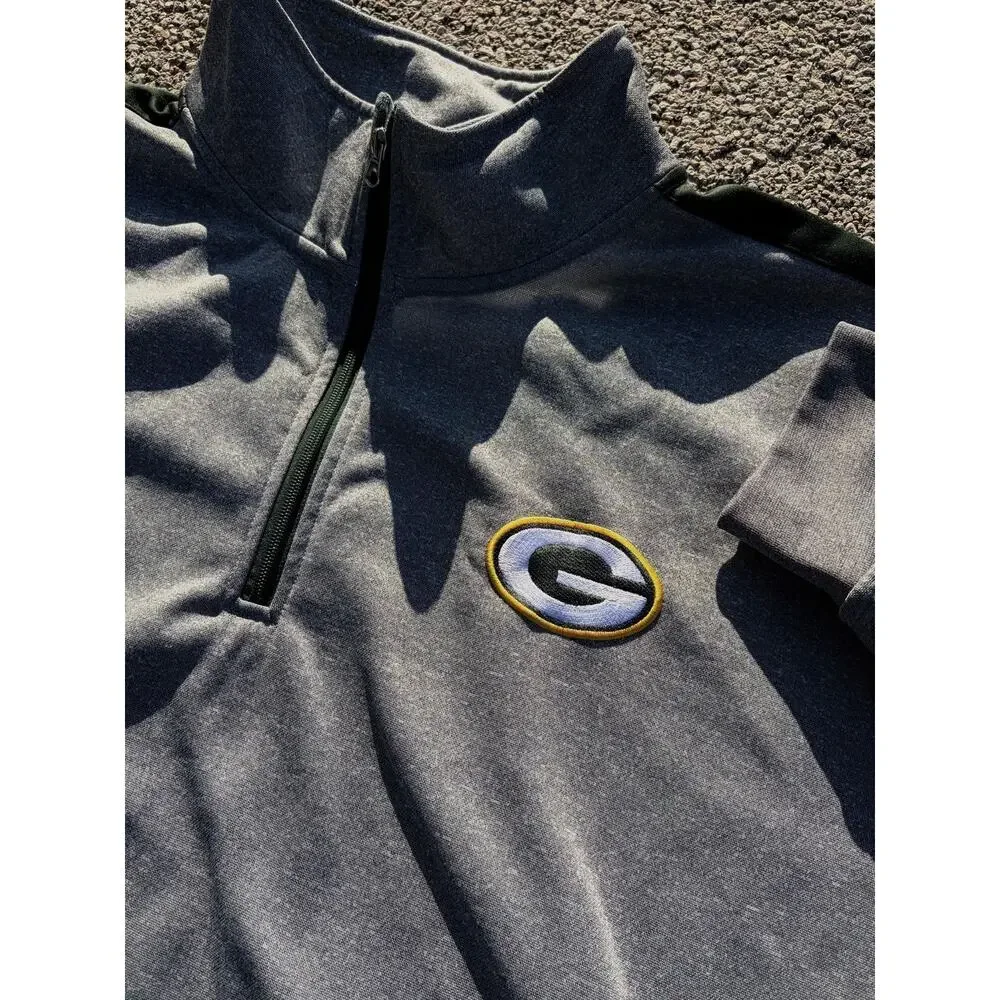 Fanatics stay warm